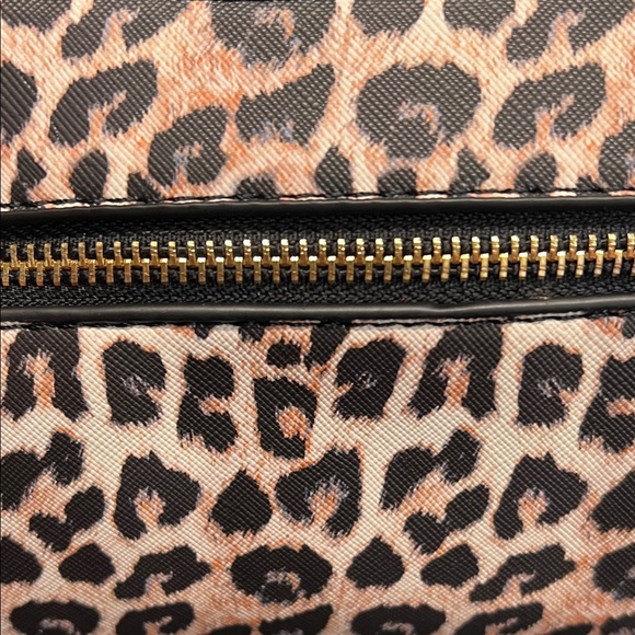 Ed Hardy | Iconic Tiger Rose Shoulder Bag w/ Crossbody Strap - Picture 8 of 16